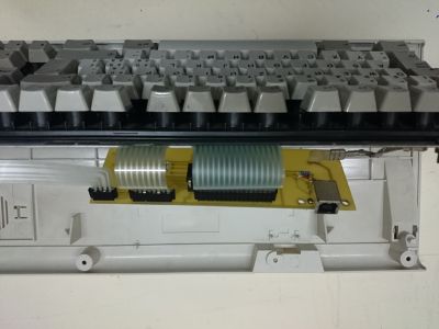 IBM Model M from 1989 with mounted dulcimer
